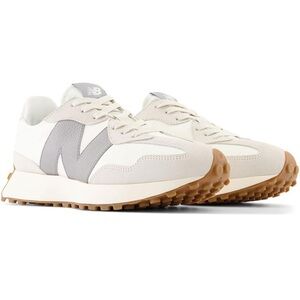New Balance 327 Moonbeam in size 8